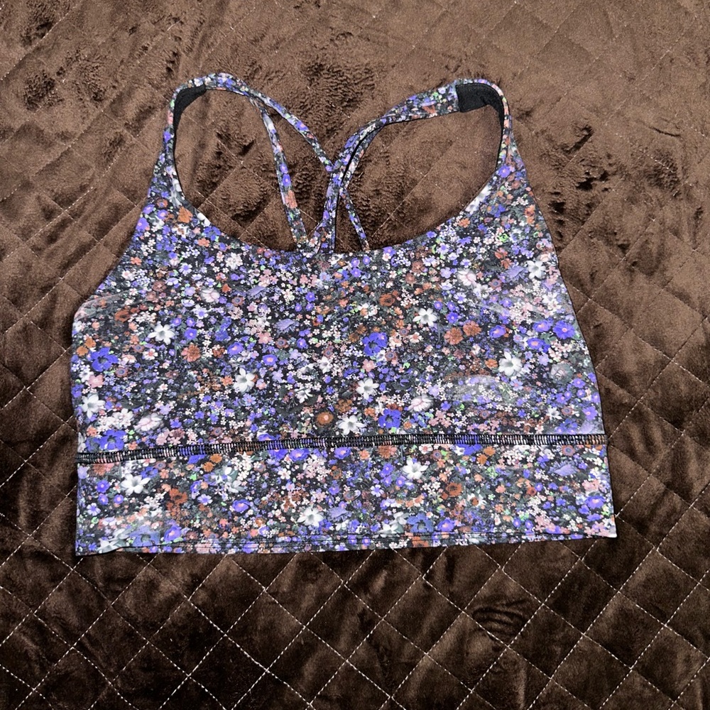 Lululemon sports bra